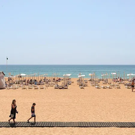 Original 3 Bedroom Downtown Daire Albufeira