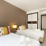 Original 3 Bedroom Downtown אלבופיירה