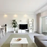 Original 3 Bedroom Downtown *