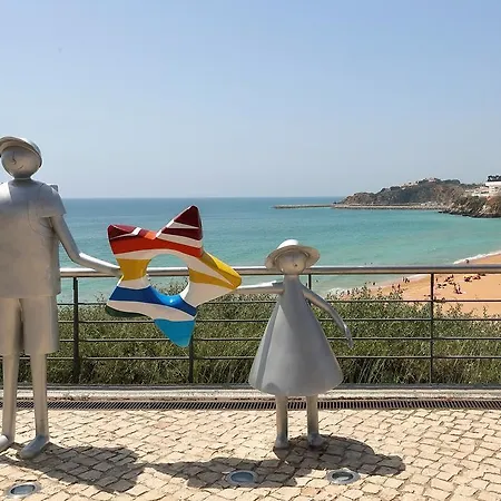 דירה Original 3 Bedroom Downtown אלבופיירה