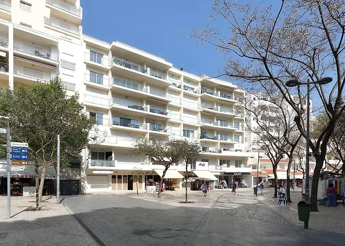 Original 3 Bedroom Downtown * Albufeira