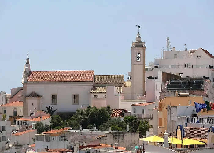 Original 3 Bedroom Downtown Albufeira