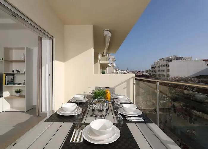 Original 3 Bedroom Downtown