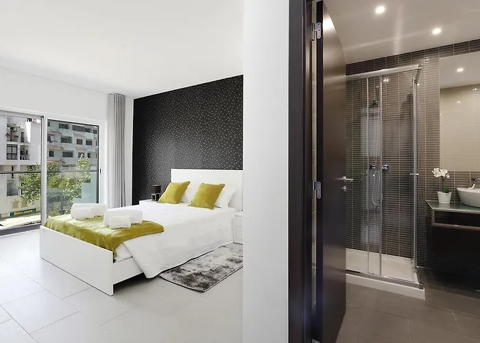 Original 3 Bedroom Downtown * Albufeira