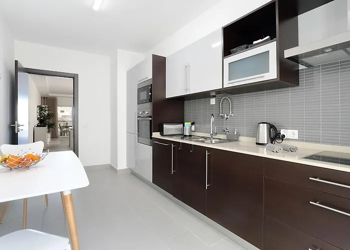 Original 3 Bedroom Downtown Albufeira